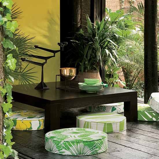 http://cdn.freshome.com/wp-content/uploads/2012/12/green-decorative-pillows-decor-exquisite-design-ideas-2.jpg